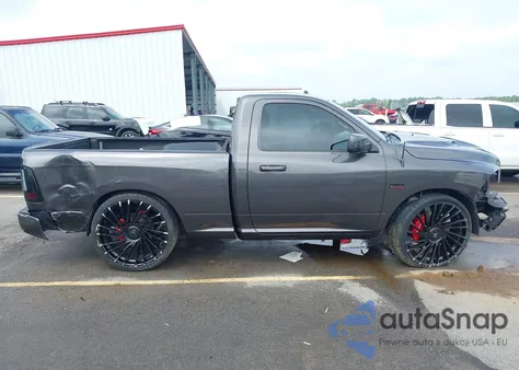 2016 Ram 1500 Sport из США, поврежденный, VIN 3C6JR6CT7GG174387